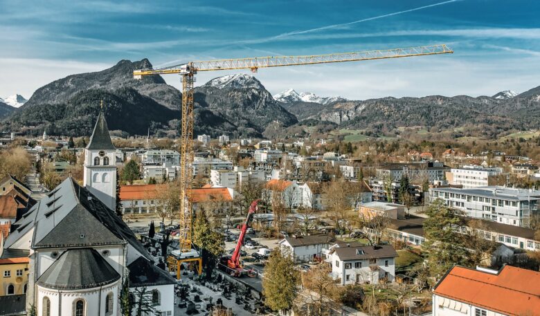 Liebherr-Obendreher 250 EC-B mit Portal-Lösung