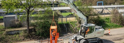 Liebherr A 920 Litronic mit Personenkorbbetrieb