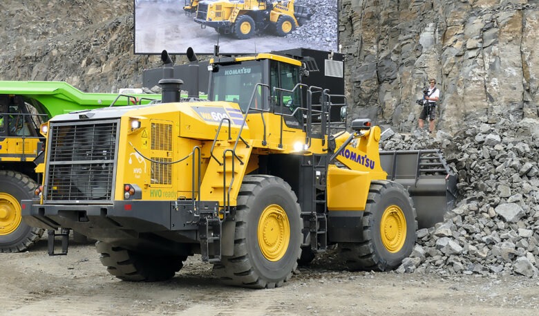 Komatsu Radlader WA 600-8