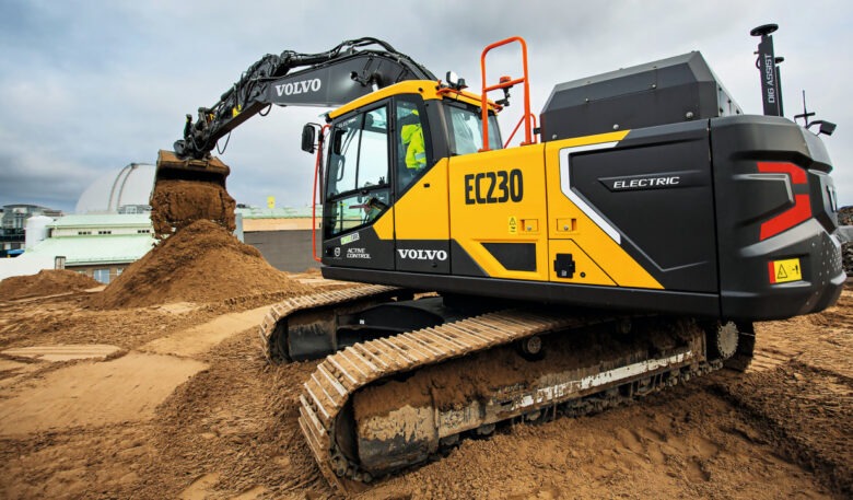 23-t-Kettenbagger EC230 Electric von Volvo CE