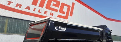 Fliegl-Kippauflieger mit hoher Nutzlast und interessanten Features