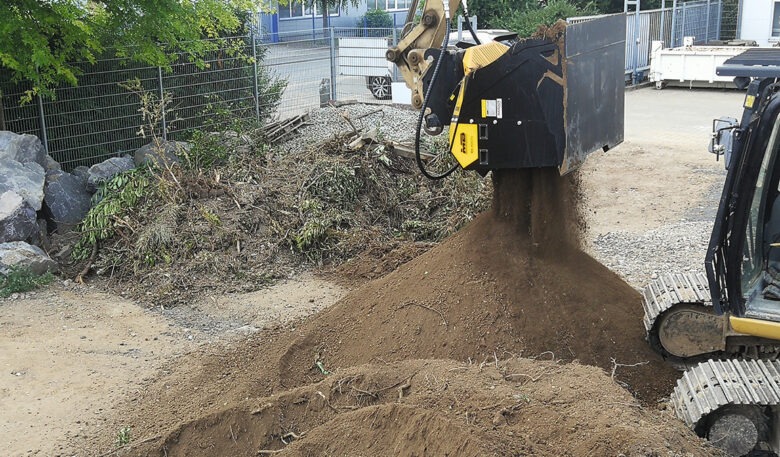 Anbaugeräte zur Materialaufbereitung vor Ort