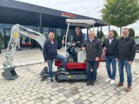 Ein Takeuchi für die Lamas