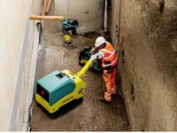 Erster Einsatz für Ammann eAPH 70/95 bei Grabenverdichtung