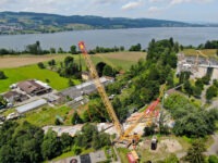 Tadano-Kran setzt 230 t schweres Bauteil ein
