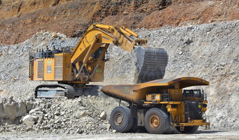 Komatsu-Großbagger kommen aus Düsseldorf