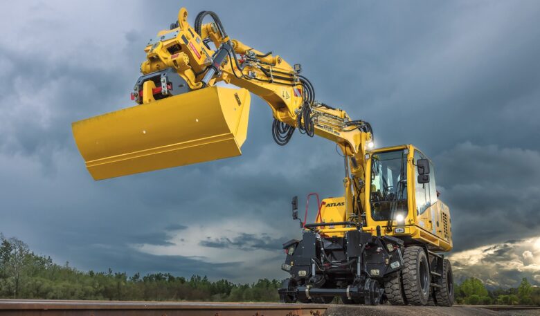 Atlas 235RR für Straße und Schiene bestens gerüstet