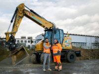 Startup startet mit einem Cat M319 durch