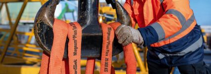 Mit elastischer Haut als Schutzschlauch