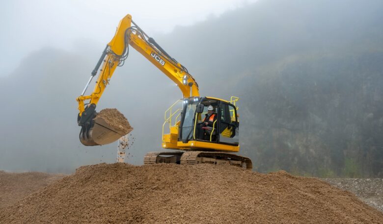 bd-Proberunden mit neuen JCB- Maschinen in Rocester