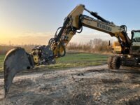 MX-City-Bagger mit SW48-Schnellwechsler auf Road-Show