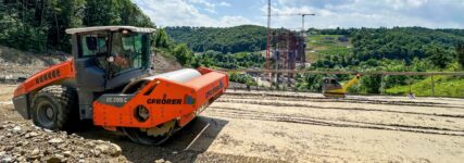 Hamm-Walzenzüge mit App-Unterstützung in anspruchsvollem Baufeld