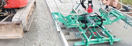Pflastergreif überzeugt Infrastrukturbau Lindner