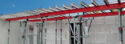 Klappmax-Schalbox von Mayer optimiert die Baustellenlogistik