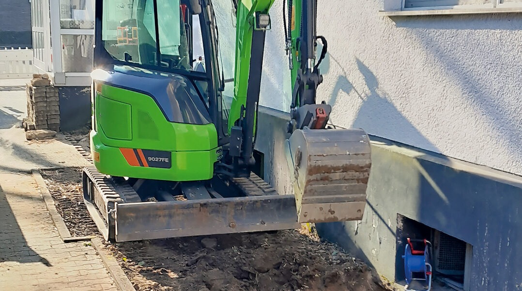 Liugong, Akkubagger 9027FE, Bömer