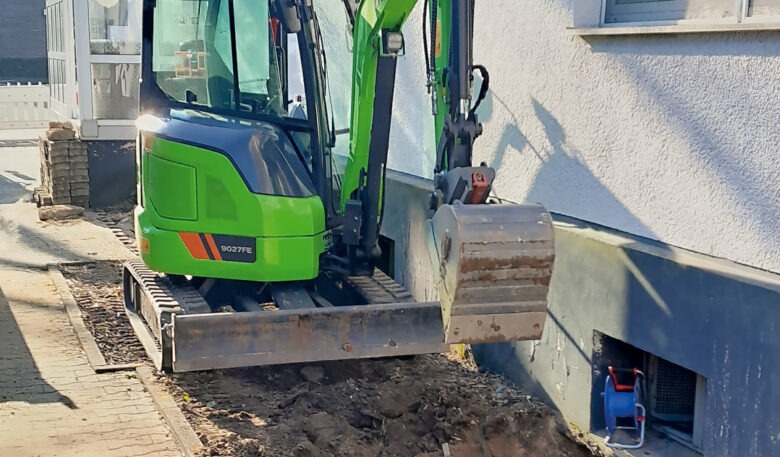 Liugong, Akkubagger 9027FE, Bömer