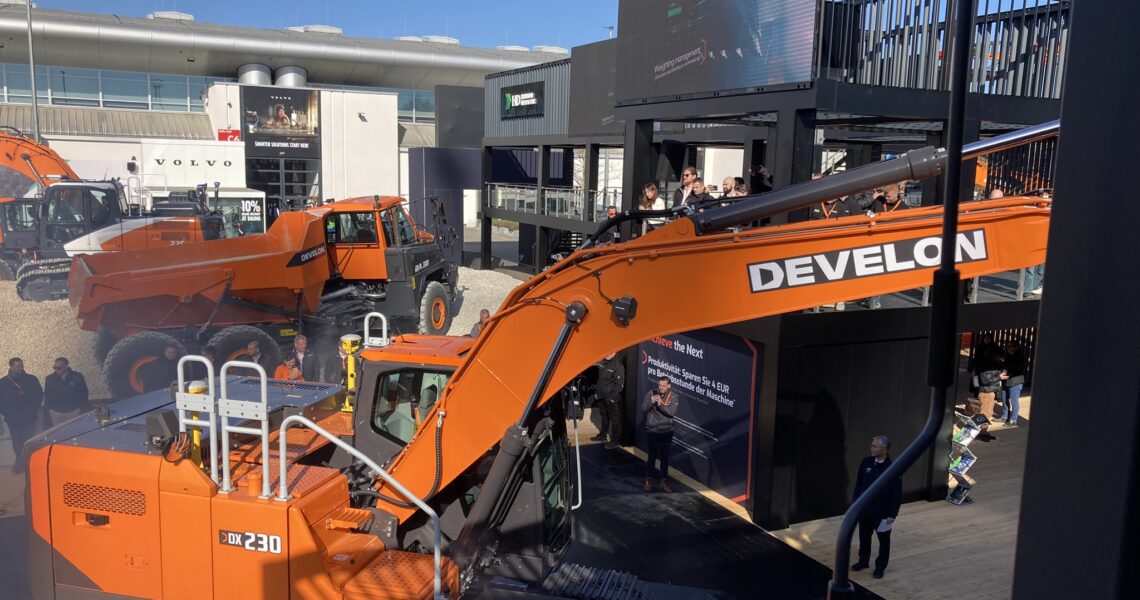 Bauma 2025, Develon, Thiele