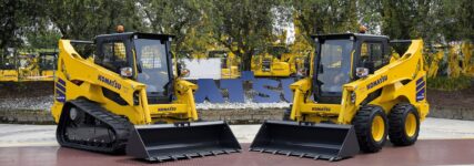 7,5-t-Mobilbagger sowie Kompaktlader auf Reifen und Raupen von Komatsu
