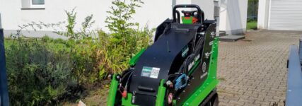 Die Elektro-Laderaupe Mini Z 400 von Firstgreen