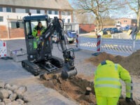 Leitungstiefbau Dithmarschen mit Volvo EC18 Electric durchgestartet