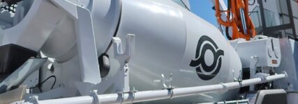 Neuling mit 35-m-Karbonmast