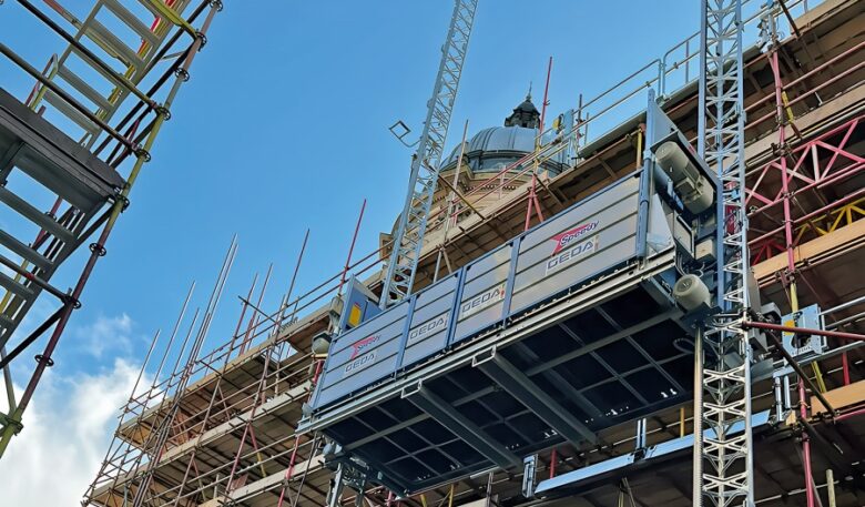 Geda-Transportbühne im Zentrum der Renovierung
