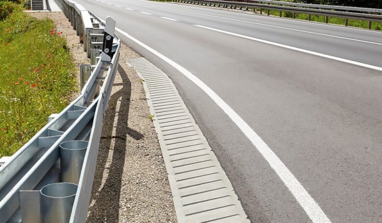 Stabilisieren den Straßenrand