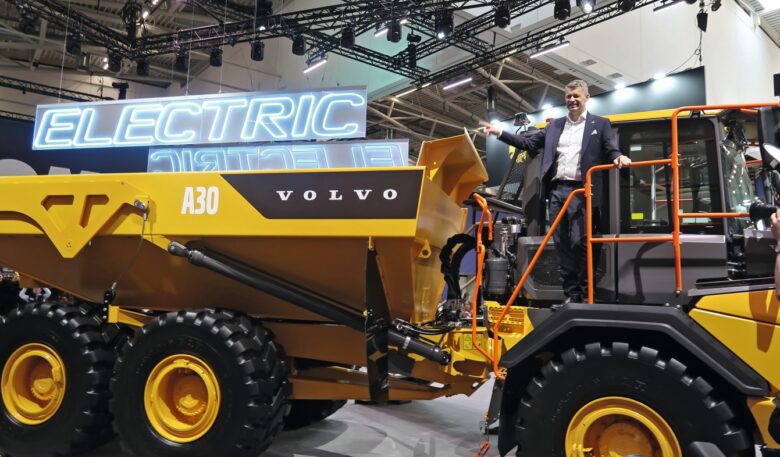 Volvo CE produziert die ersten großen Elektro-Dumper in Serie