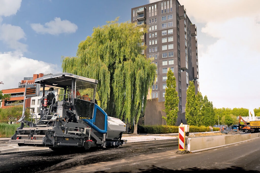 Vollelektrischer Straßenfertiger der Highway-Klasse