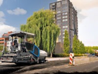 Vollelektrischer Straßenfertiger der Highway-Klasse