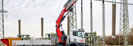 Tennet setzt auf Fassi F820RA.2.26 beim Stromtrassen-Ausbau