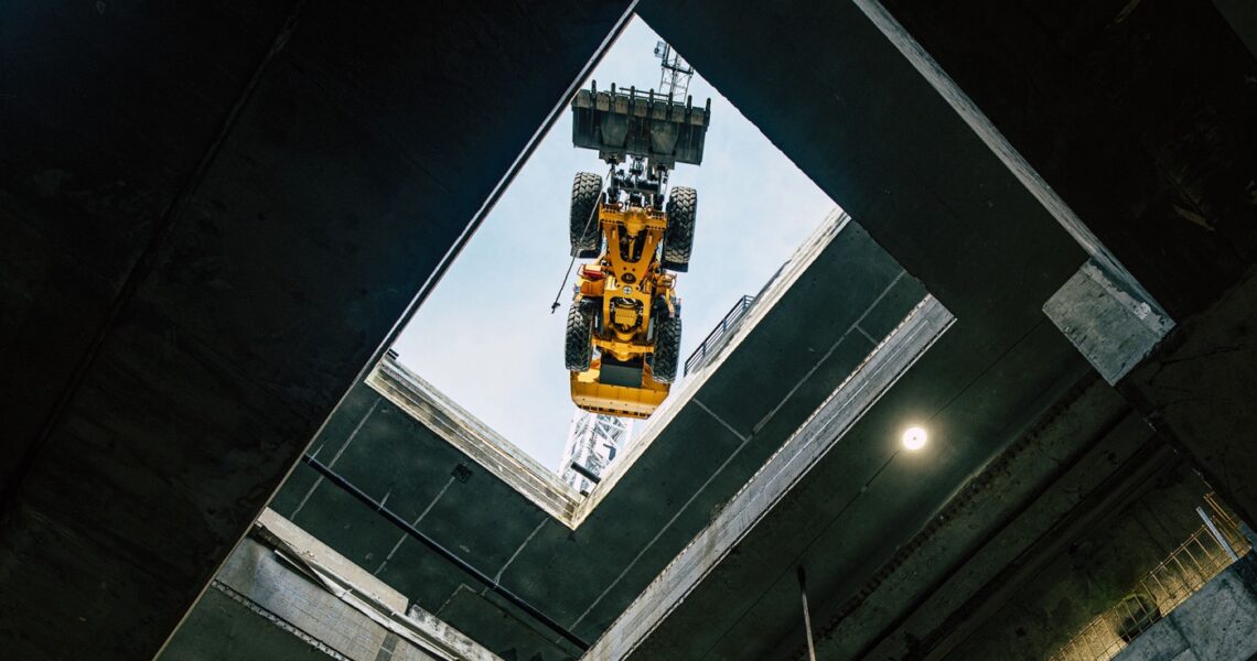 Volvo-Radlader L120 Electric im Tunneleinsatz unter Druckluft Volvo CE