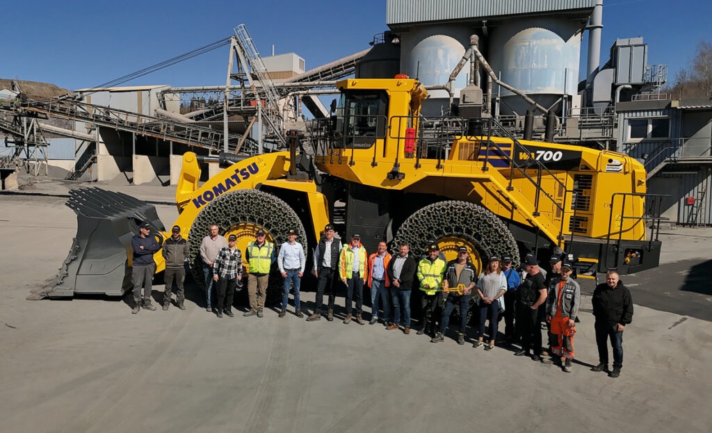Komatsu, Schlüter für Baumaschinen