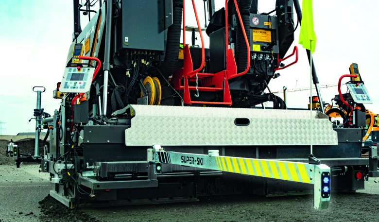 Neue intelligente Helfer für Bagger und Asphalt
