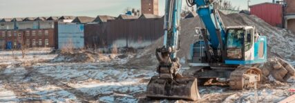 Baustelle trifft Winter