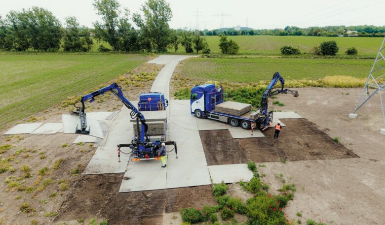 Vp TPA liefert und verlegt mobile Fahrplatten