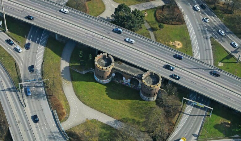 Max Wild verantwortet diffizilen Brückenrückbau