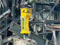 Spezialgroßgerät für Kraftwerksrückbau