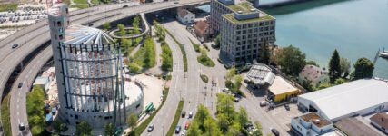 Peri-Gerüstkonstruktion für Holzbau in 32 m Höhe