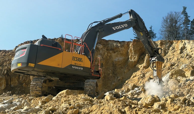 Sebald Zement mit Volvo-Bagger EC530E schneller und effizienter