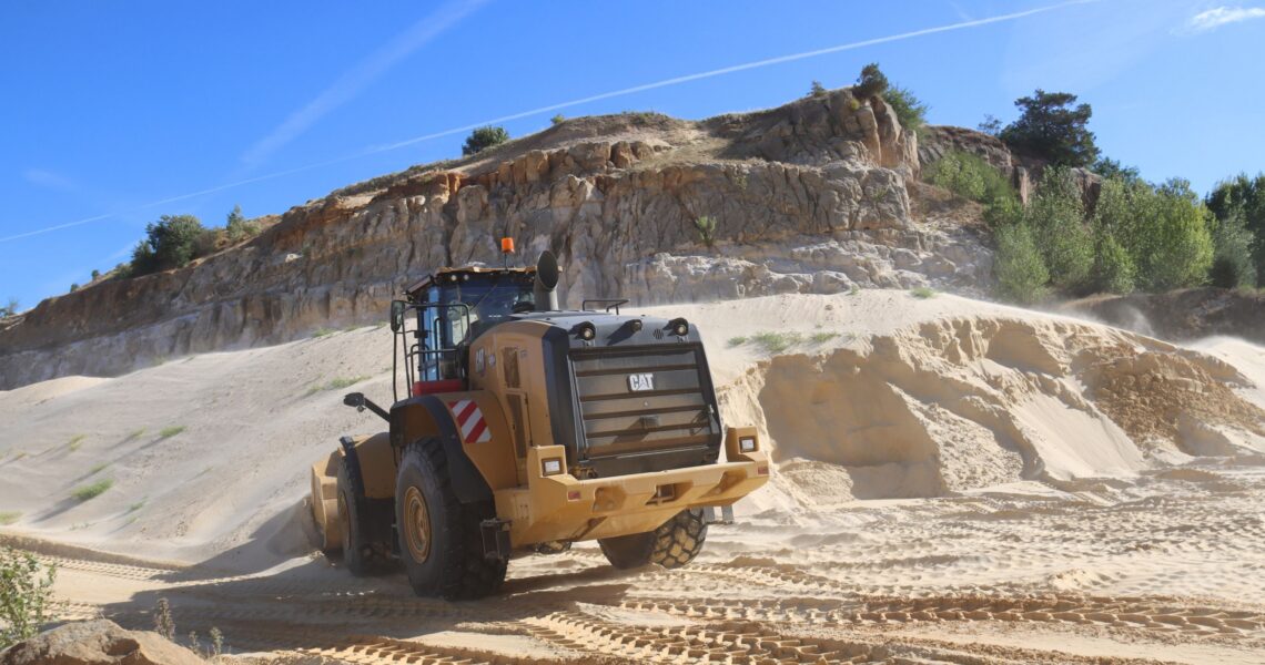 Zeppelin Baumaschinen, Caterpillar