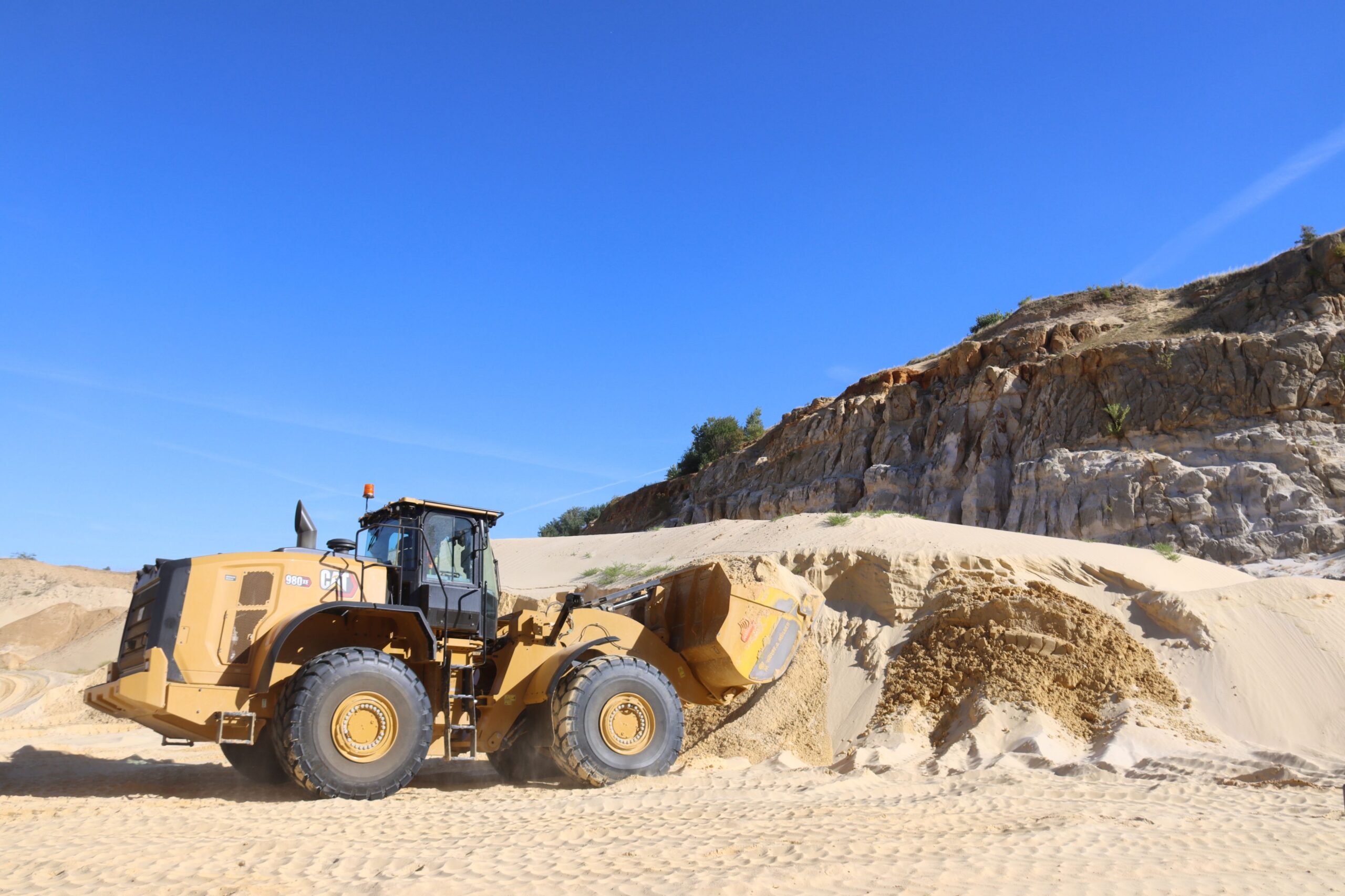 Zeppelin Baumaschinen, Caterpillar