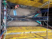 Strebenfreier Verbau für Starkstromleitung in Hamburg