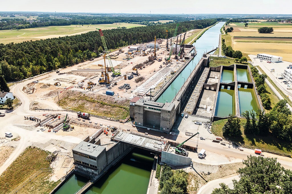 Baugrubenumschließung im Großformat am Main-Donau-Kanal Bauer Spezialtiefbau