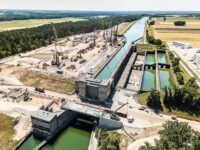 Baugrubenumschließung im Großformat am Main-Donau-Kanal