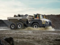 Knickgelenkte Dumper für vielfältige Einsätze