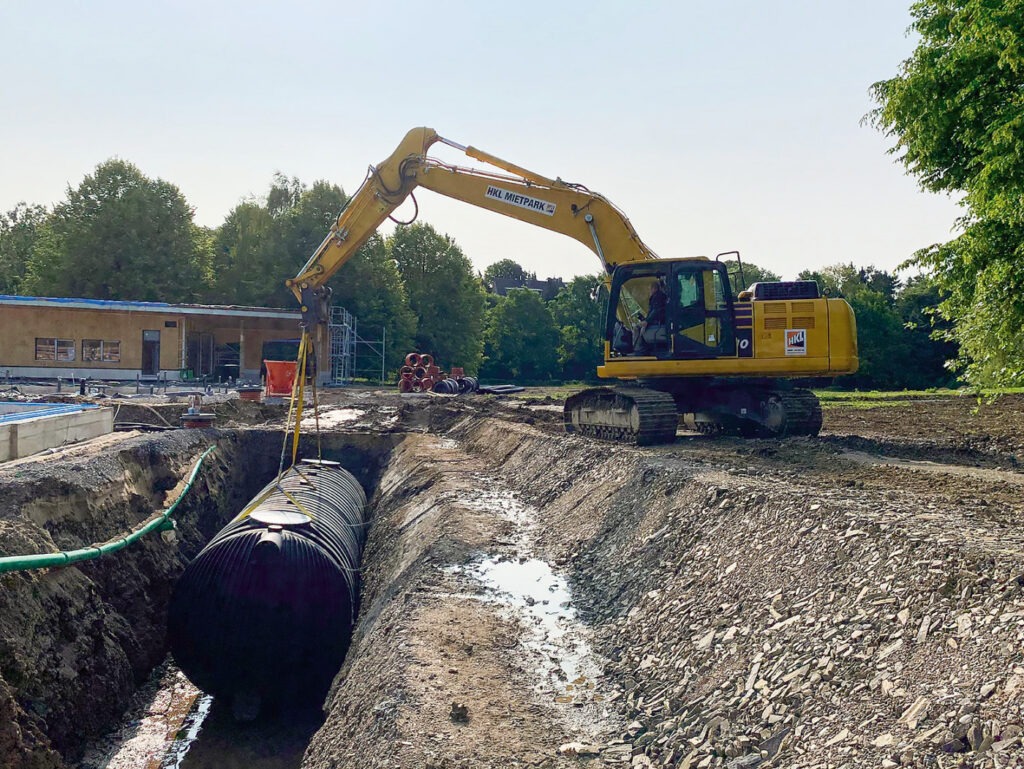 HKL-Bagger meistert anspruchsvolle Tiefbauarbeiten HKL