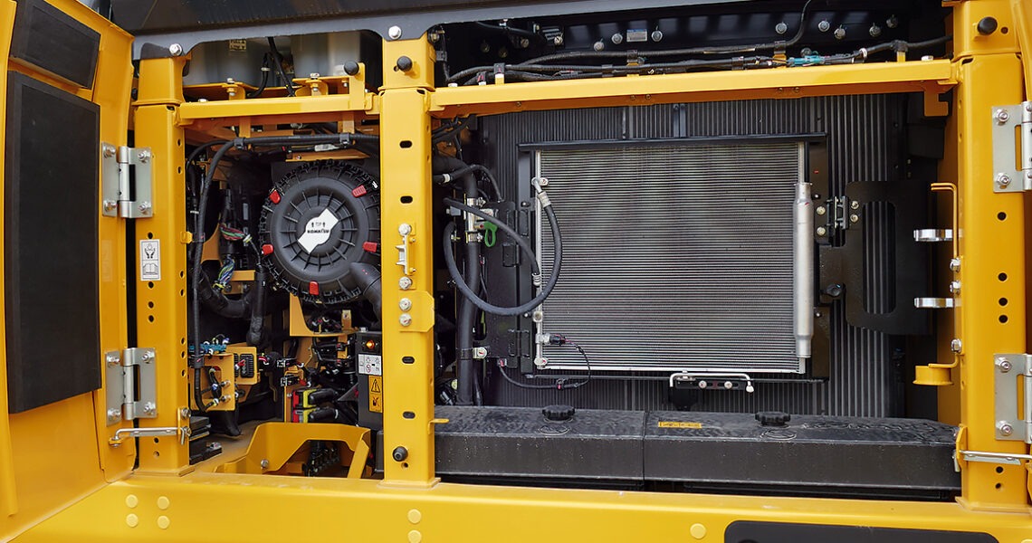 Komatsu PC 220LCi-12