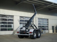 Neuer Agroliner-Hakenliftanhänger THL 14