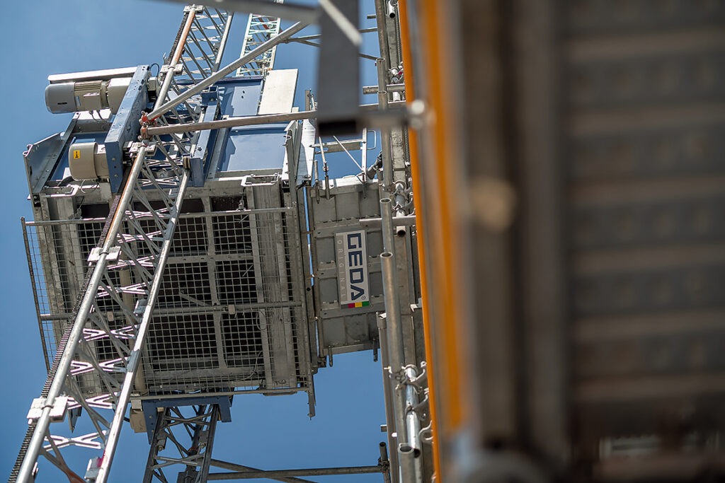 Geda 1500 Z/ZP unterstützt bei Wahrzeichen-Sanierung